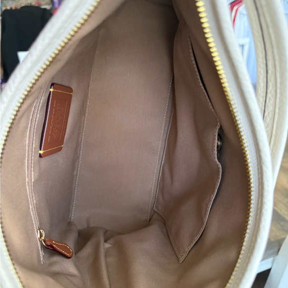 Coach White and Yellow Floral Shoulder Bag - Picture 3 of 8